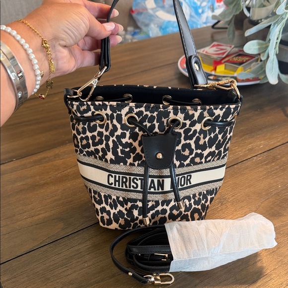 Dior Handbags - Dior GWP Beauty Crossbody